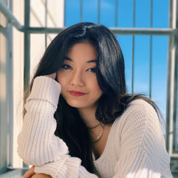 Meet your Posher, Cassiopeia - Picture 1 of 1